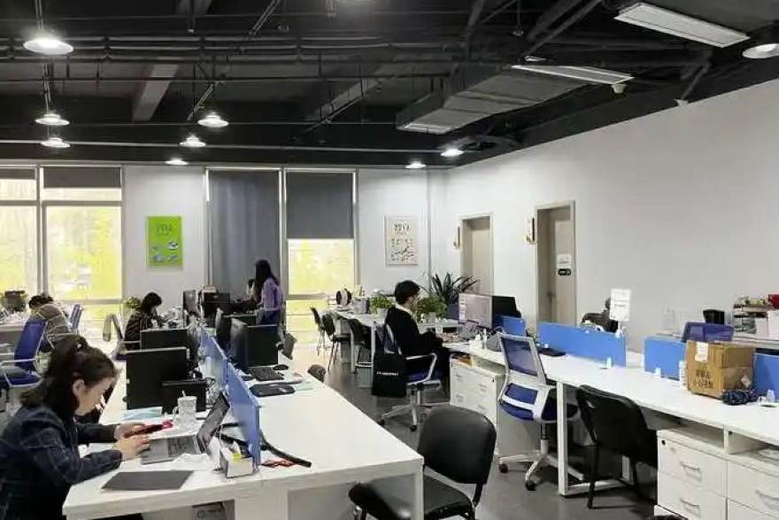 乐球吧客户端社区交流界面展示